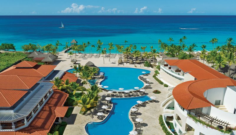 DREDL-EXT-MainPool_Pano-1A