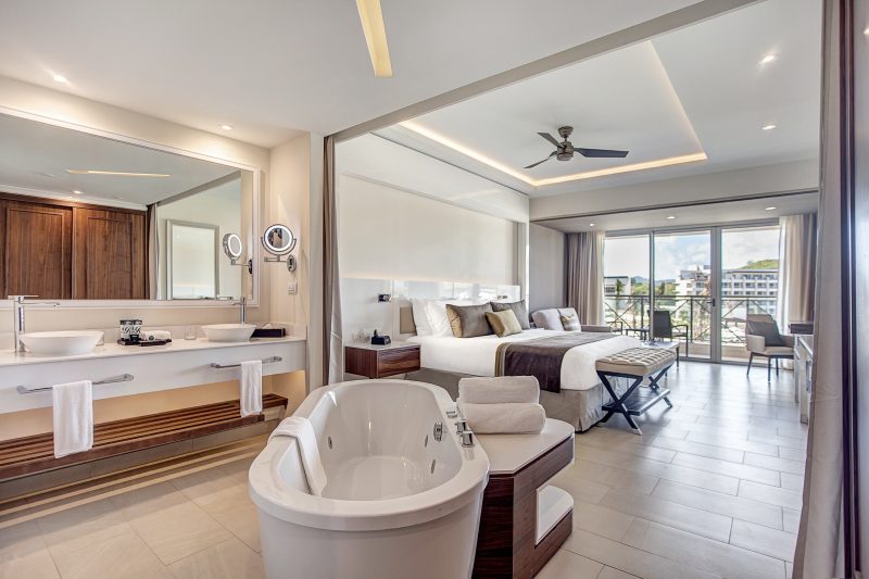 Royalton-St-Lucia-Luxury-Junior-Suite