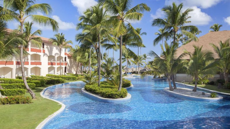 Swimming pool day Majestic Colonial 4
