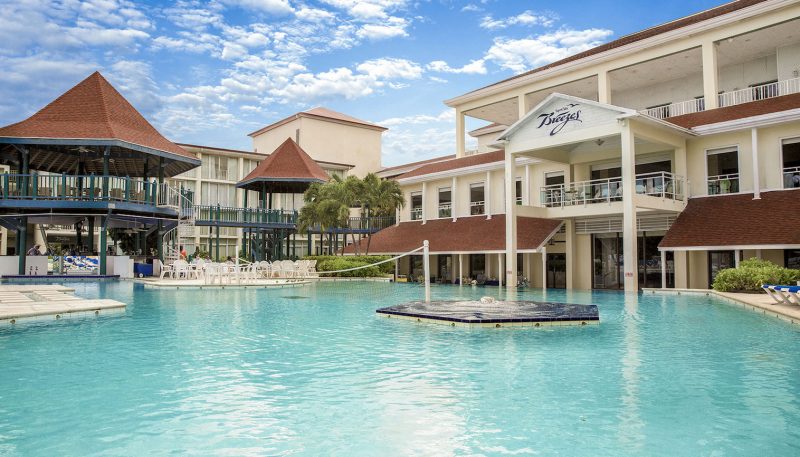 bzb_property_mainpool_mainbuilding_jan2016