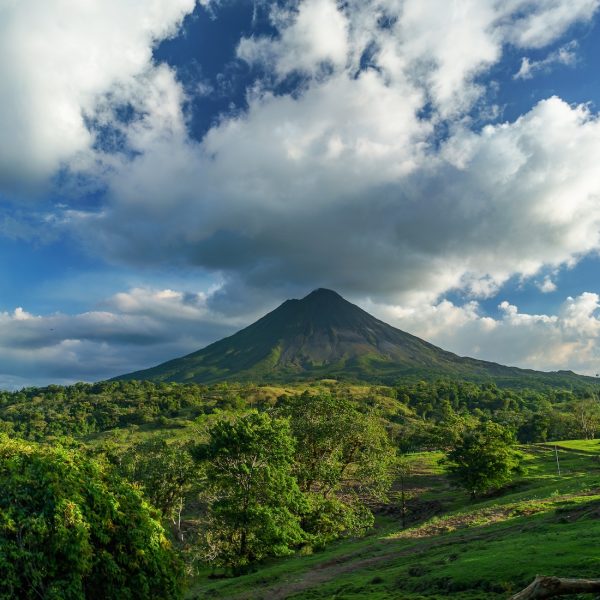 volcano-2355772