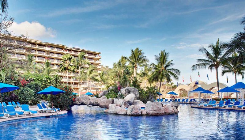 252-swimming-pool-4-hotel-barcelo-puerto-vallarta_tcm21-32117