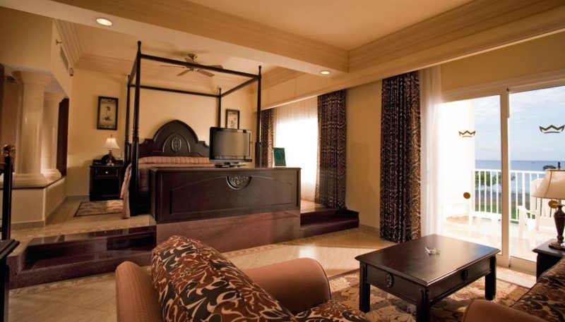 2540413_17090103520055901541