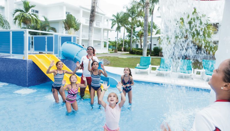 NEG_15_038 - Kids pool