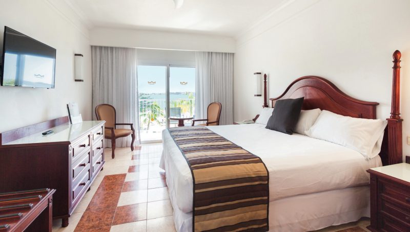 NEG_15_081 - Double room garden view_sea view