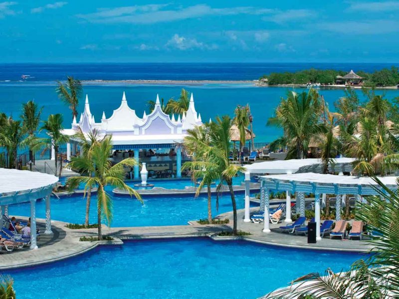 Slide_Montegobay_min_tcm55-179857