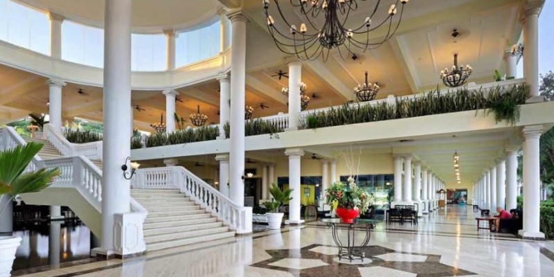 Grand Palladium Jamaica Lobby