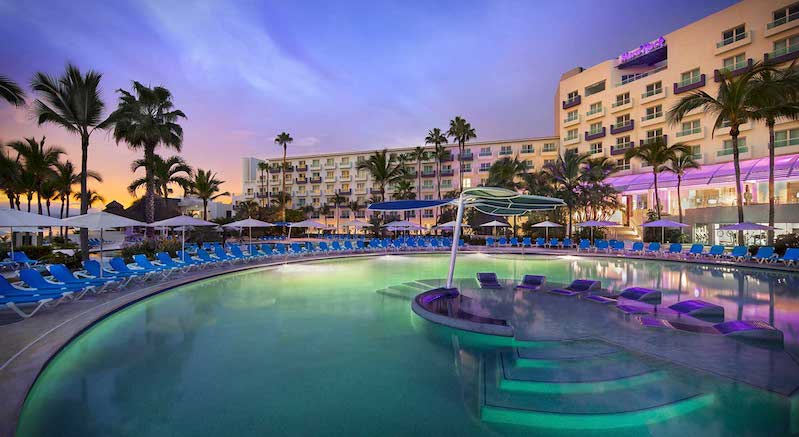 STAY-LIKE-A-LEGEND-VALLARTA-CAMPAIGN