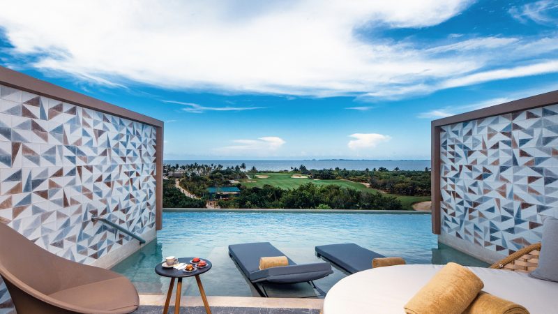 Inspira Jr Suite Swim Out Ocean View 1