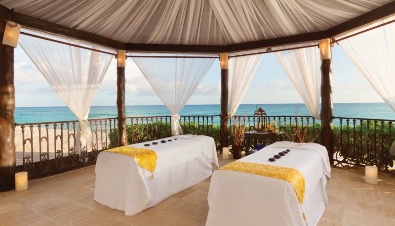 Panama-Jack-Resorts-Playa-Del-Carmen-Outdoor-Massage